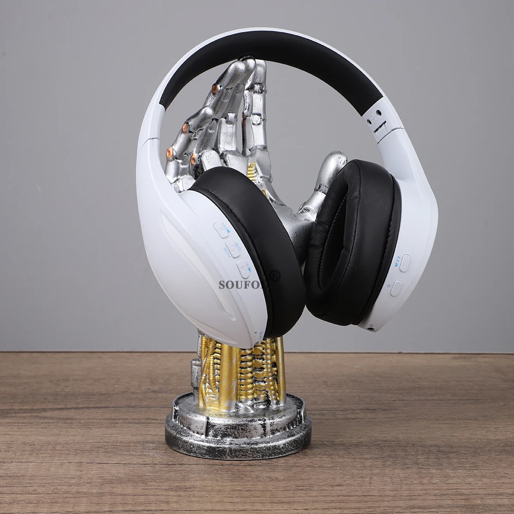 حامل ألعاب على شكل روبوت سايبر - مراجعة Gaming Zone Accessories وسعره